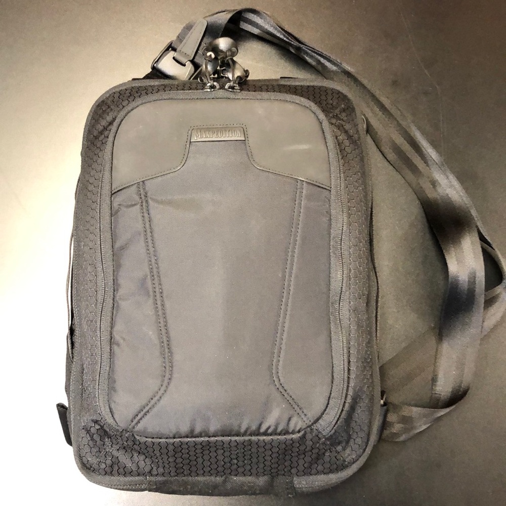VALENCE™ TECH SLING PACK 10L